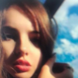 Meet your Posher, Valentina